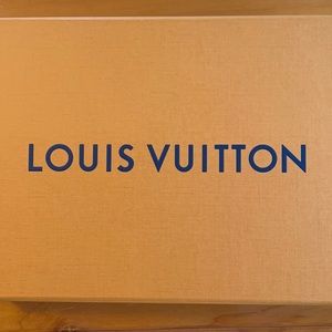 Excellent condition, shoulder bag